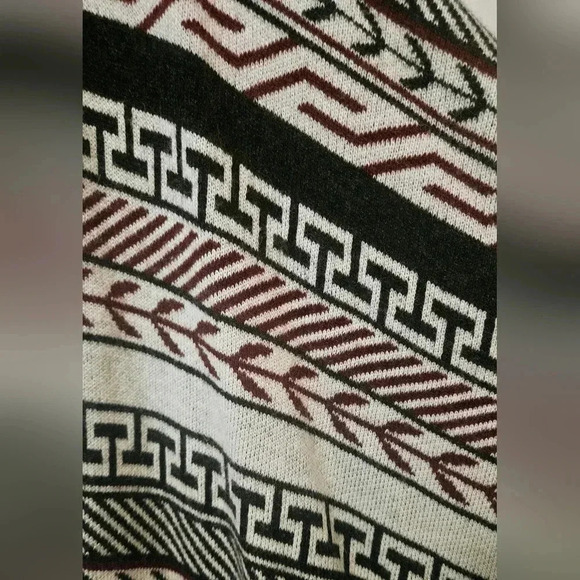 Aritzia Golden by TNA Roohan Poncho Sweater Alpaca Blend Ruana One Size  Pocket - Picture 7 of 12